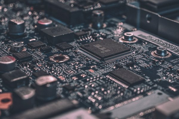 Cover: Distributed Caching and Cache Invalidation